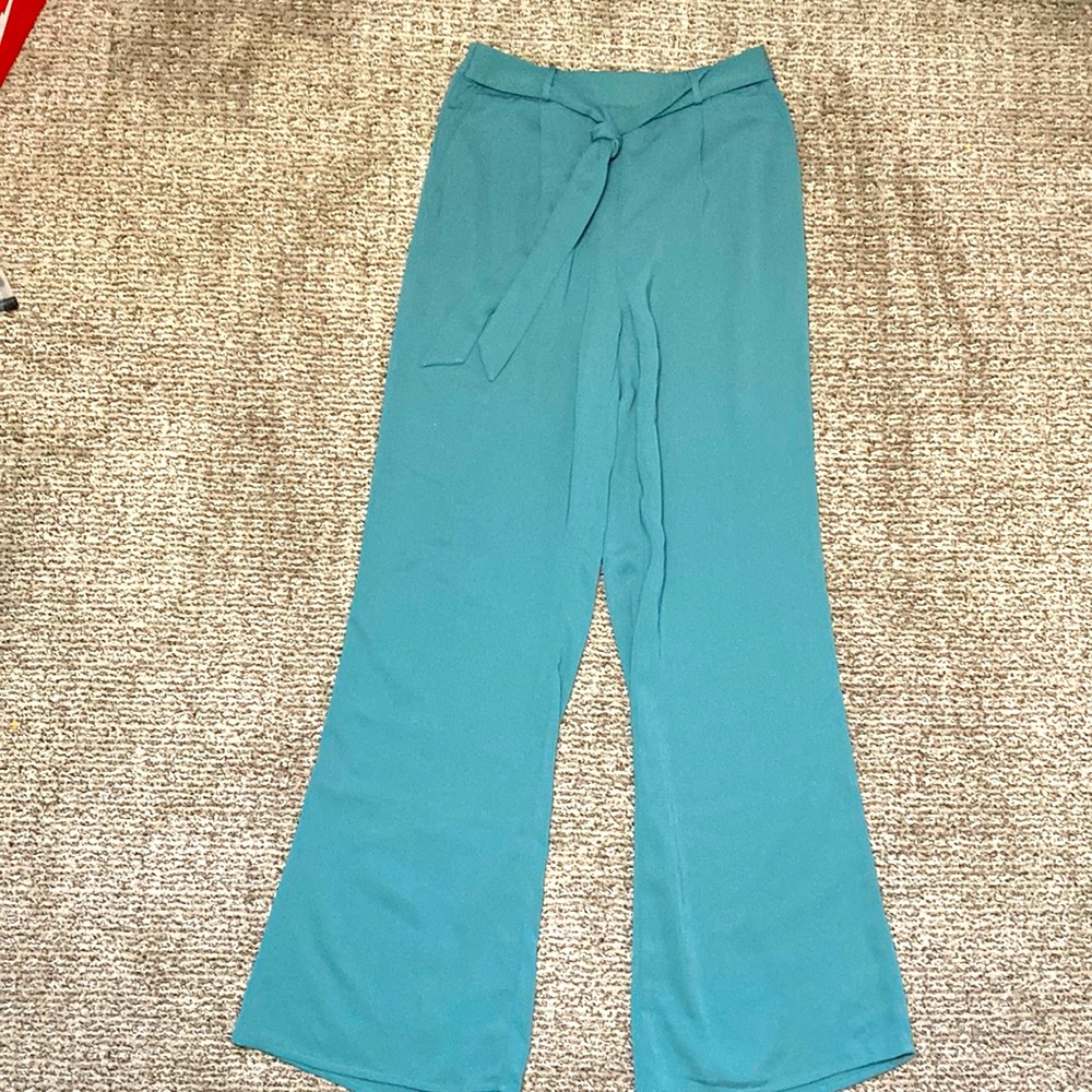 Green Flowy Elastic Pant
